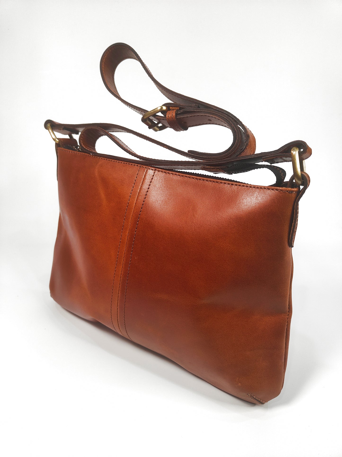 Linea Crossbody